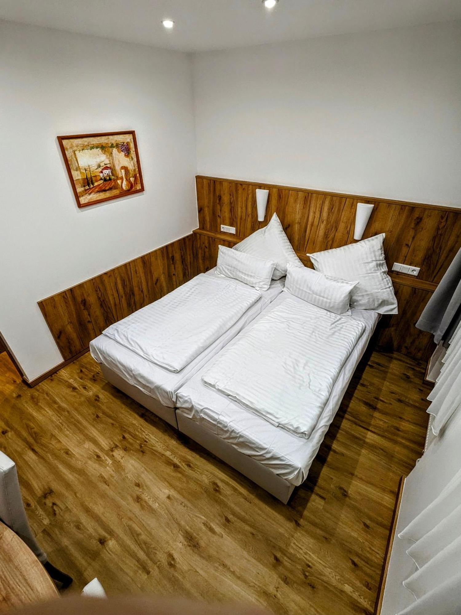 Hotel Am Rathaus 카셀 외부 사진