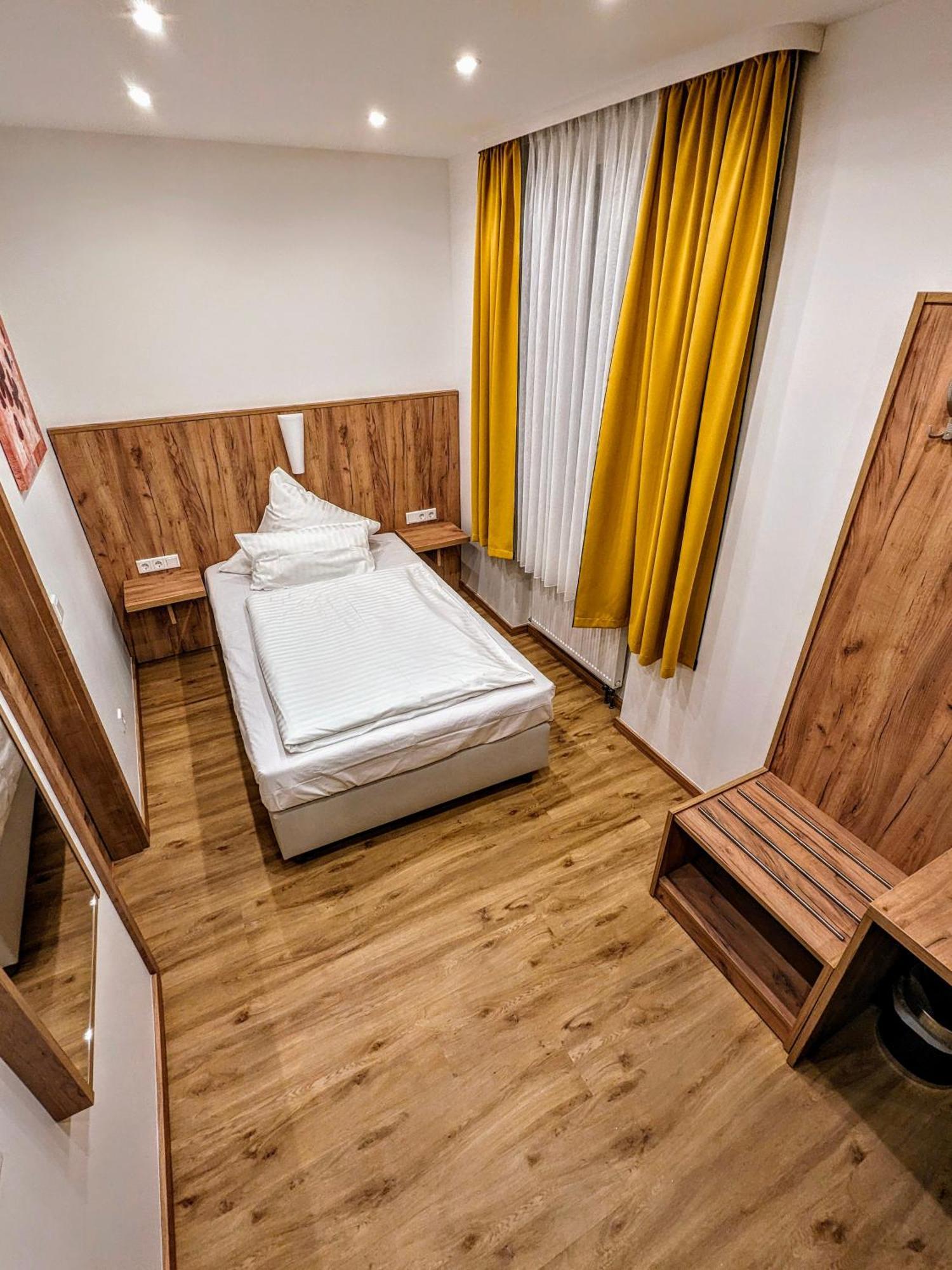 Hotel Am Rathaus 카셀 외부 사진
